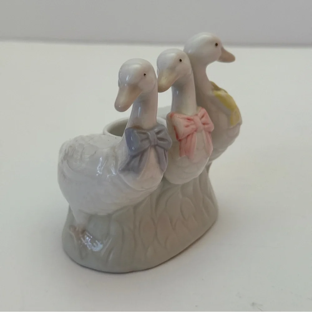 Three Ducks With Pastel Bows Candle Holder Vintage